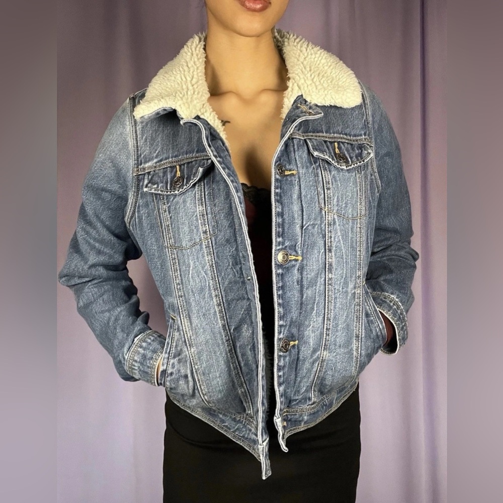 Cat & Jack Medium Wash Denim Jean Jacket Size XL Sherpa Fleece Collar Warm Fluff